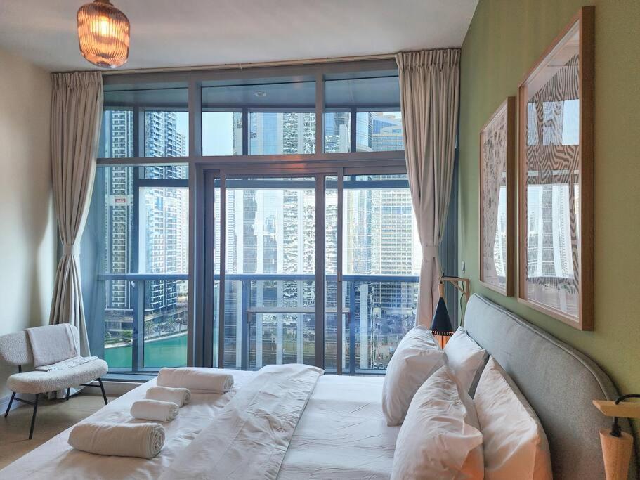Next To Metro 1bed With Panoramic View Apartment